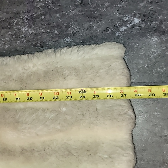 Vintage. Made in USA. Jordache. Faux-fur coat. Women's Large. - Picture 10 of 16